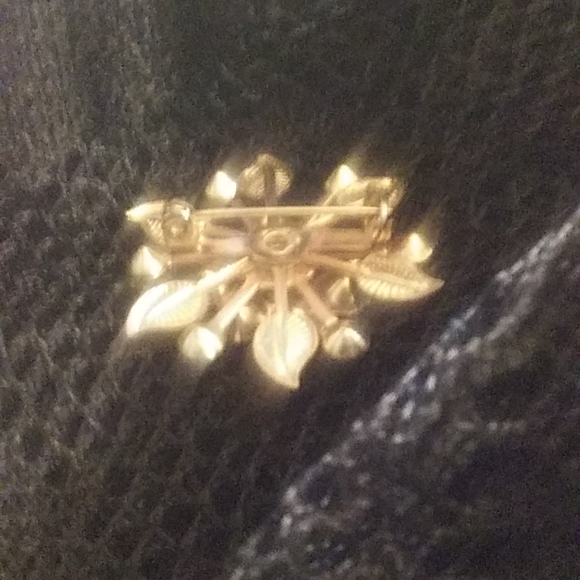 Broach - Picture 4 of 6